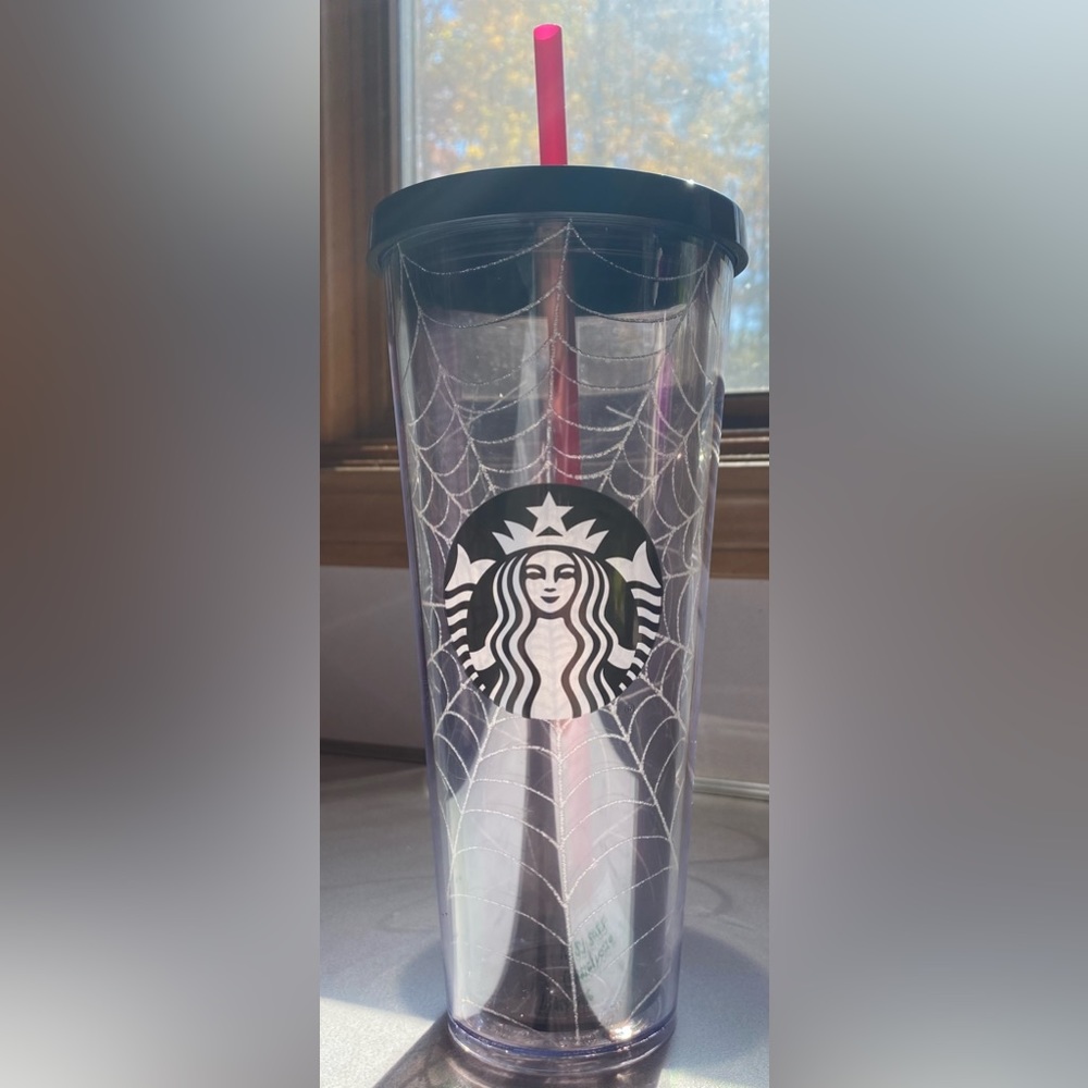 Starbucks spider went 2019 GUC